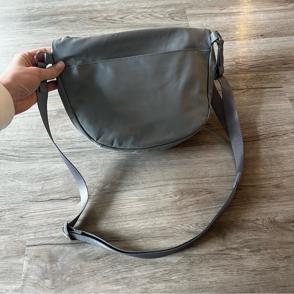 Lululemon All Night Festival Bag 5L - Picture 4 of 4